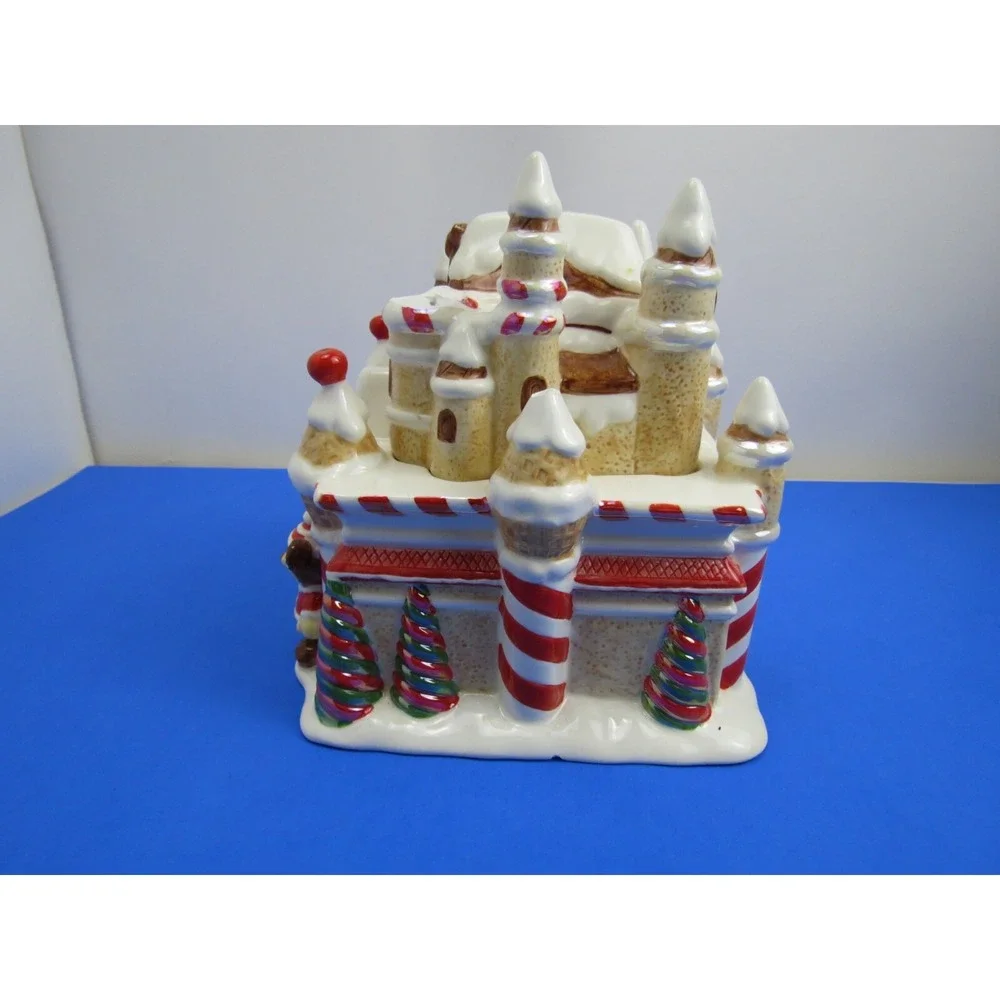 Disney Mickey and Minnie Christmas Gingerbread Castle Ceramic Cookie Jar